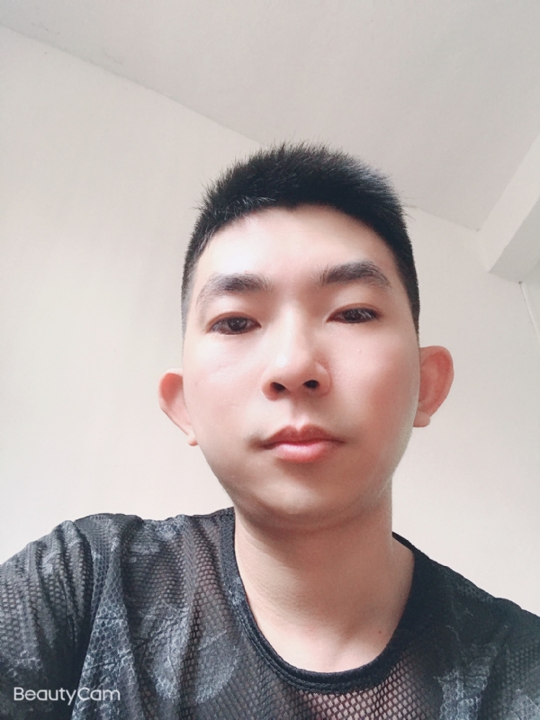 诚恳的第一张照片--南阳相亲服务中心