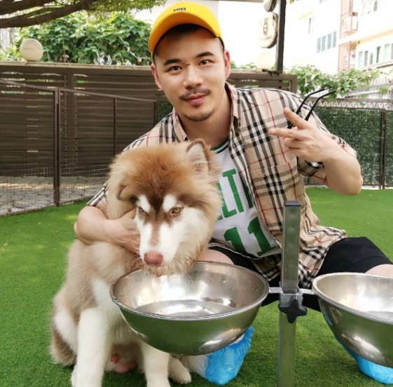 坚持的第一张照片--南阳相亲服务中心