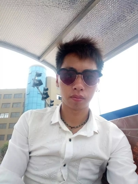 寻缘的第一张照片--南阳相亲服务中心