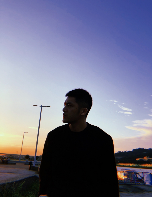 只抽半根煙的第二张照片--南阳相亲服务中心