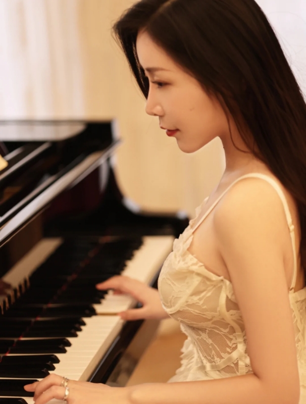 linlin的第二张照片--南阳相亲服务中心