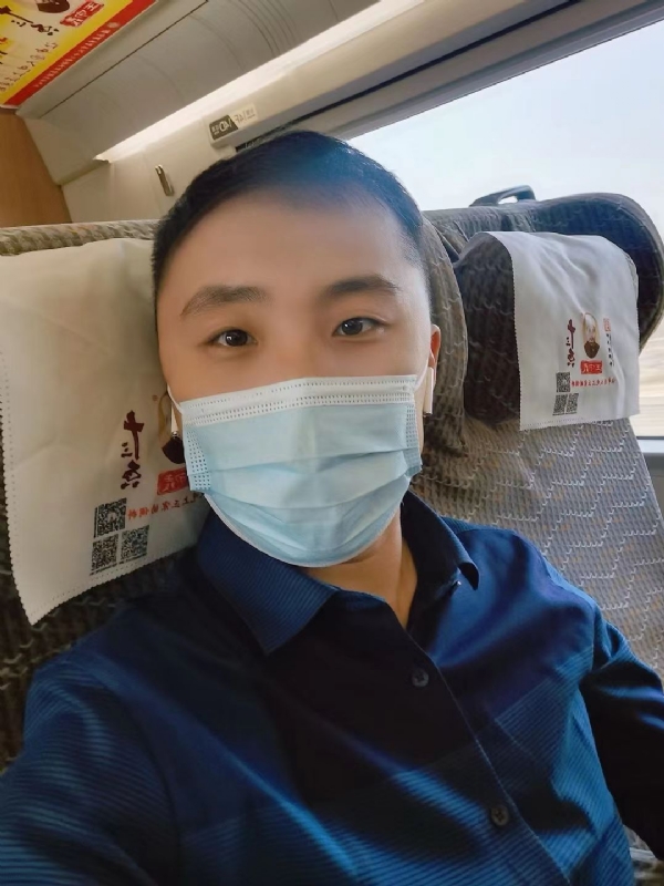 孤独的小屁猪的第二张照片--南阳相亲服务中心