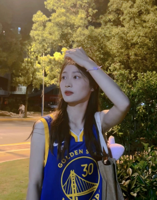 小趴菜的第三张照片--南阳相亲服务中心