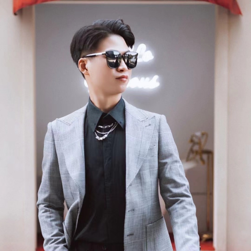 苟逸飞48的第一张照片--南阳相亲服务中心