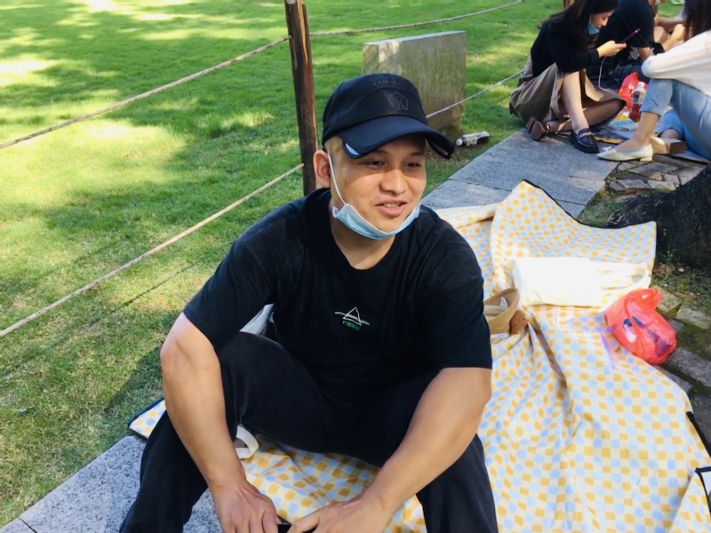 好大一颗石头的第一张照片--南阳相亲服务中心