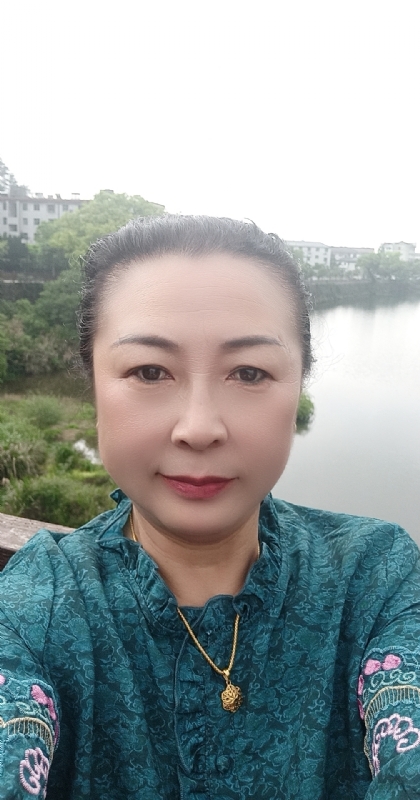 雨中情的第一张照片--南阳相亲服务中心