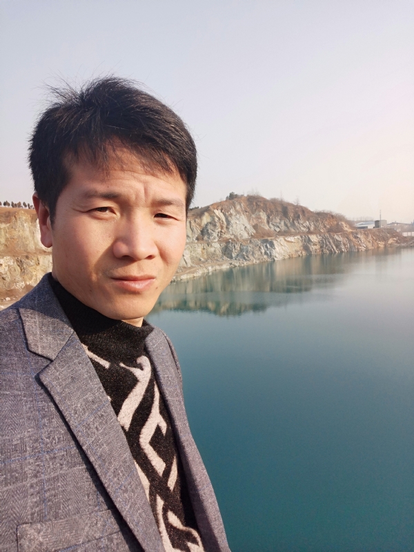 寒夜的第二张照片--南阳相亲服务中心