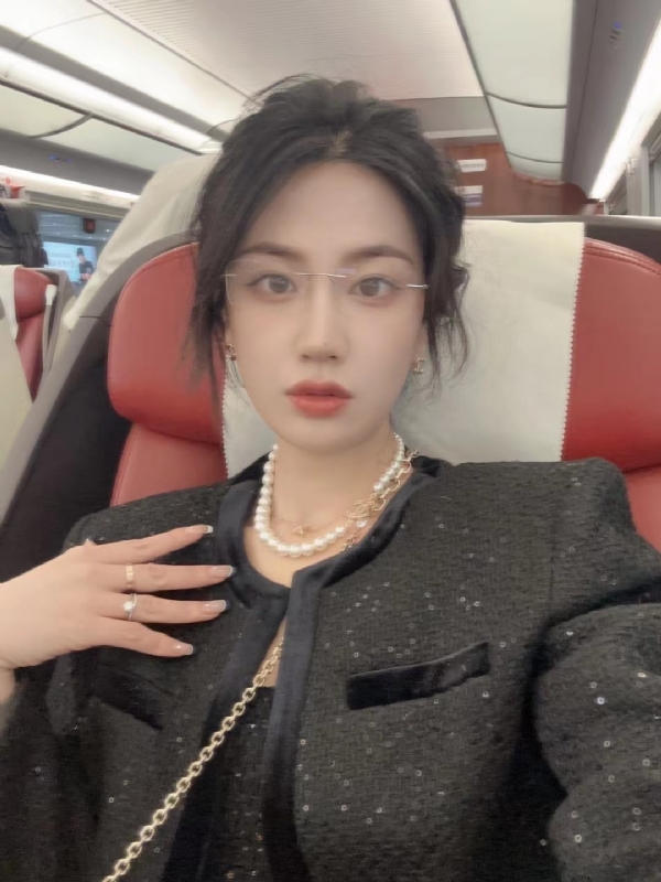 Alma的第三张照片--南阳相亲服务中心