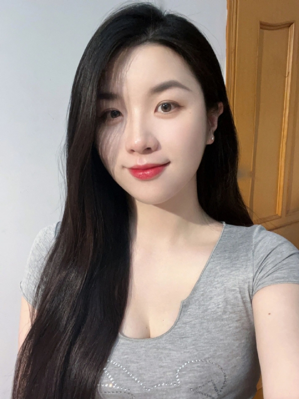 乔乔在寻爱的第一张照片--南阳相亲服务中心