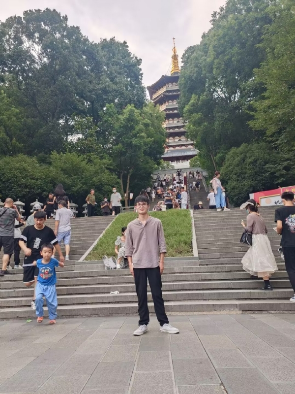 阳光男孩的第五张照片--南阳相亲服务中心