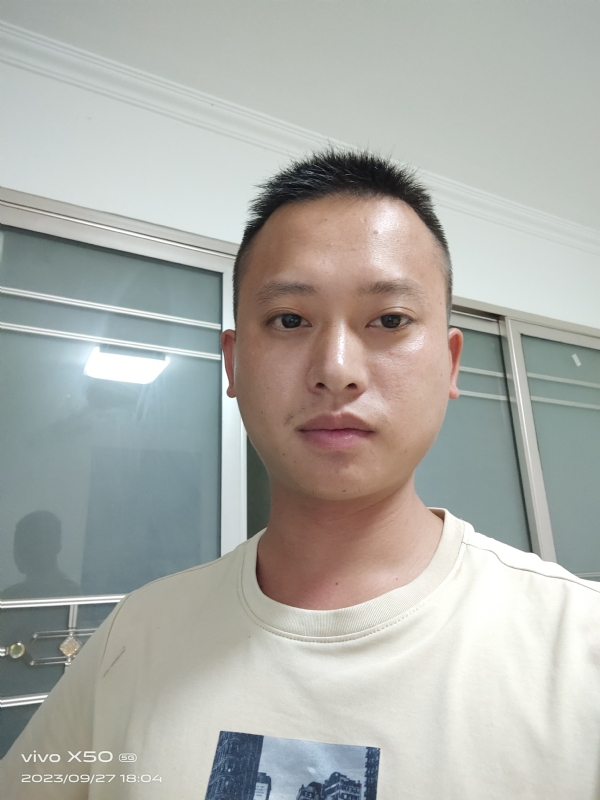 小yan同学的第一张照片--南阳相亲服务中心