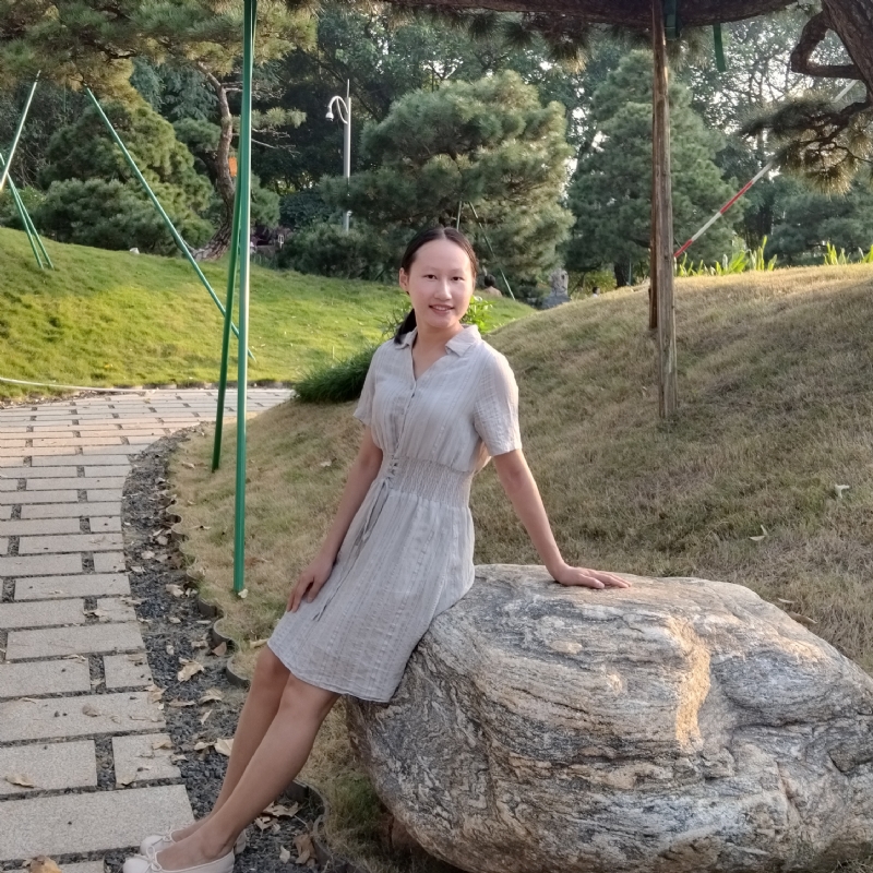 欣欣向荣的第一张照片--南阳相亲服务中心