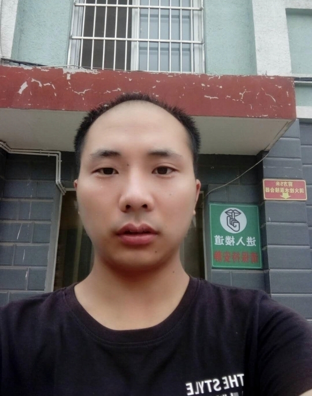 亮亮的第一张照片--南阳相亲服务中心