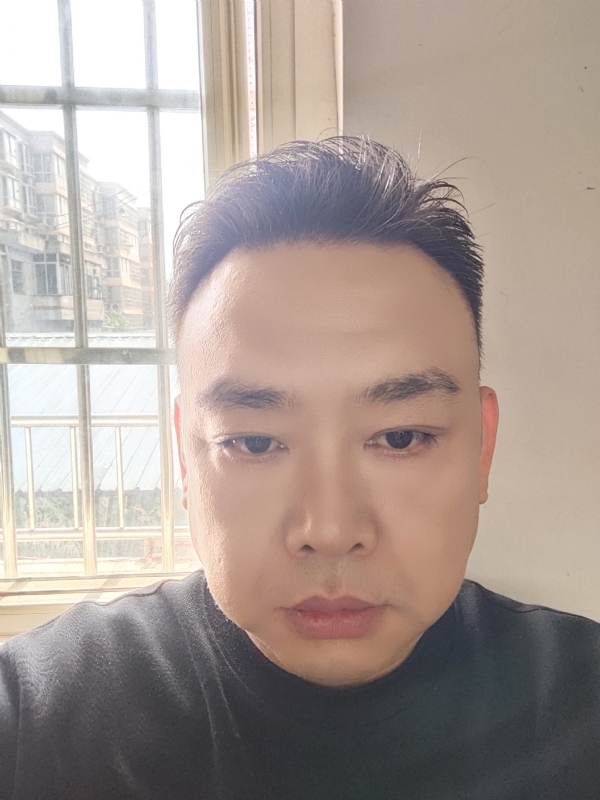 爱人先爱己的第一张照片--南阳相亲服务中心