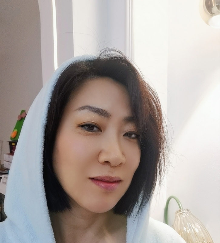 火玫瑰的第一张照片--南阳相亲服务中心