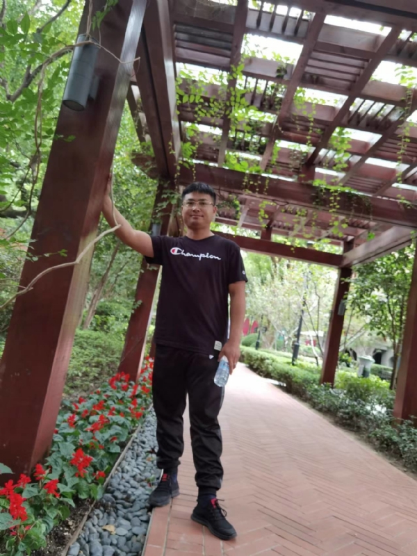 会飞的鱼的第四张照片--南阳相亲服务中心