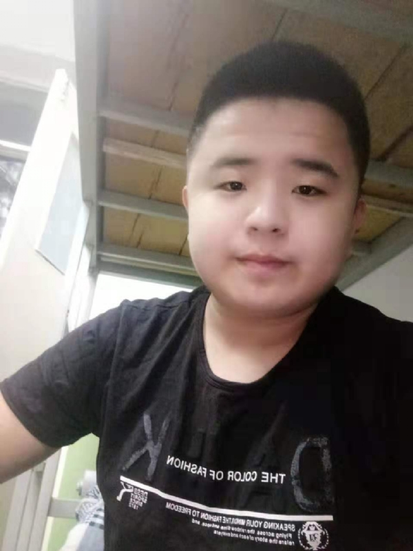 打小就爱淘气的第一张照片--南阳相亲服务中心