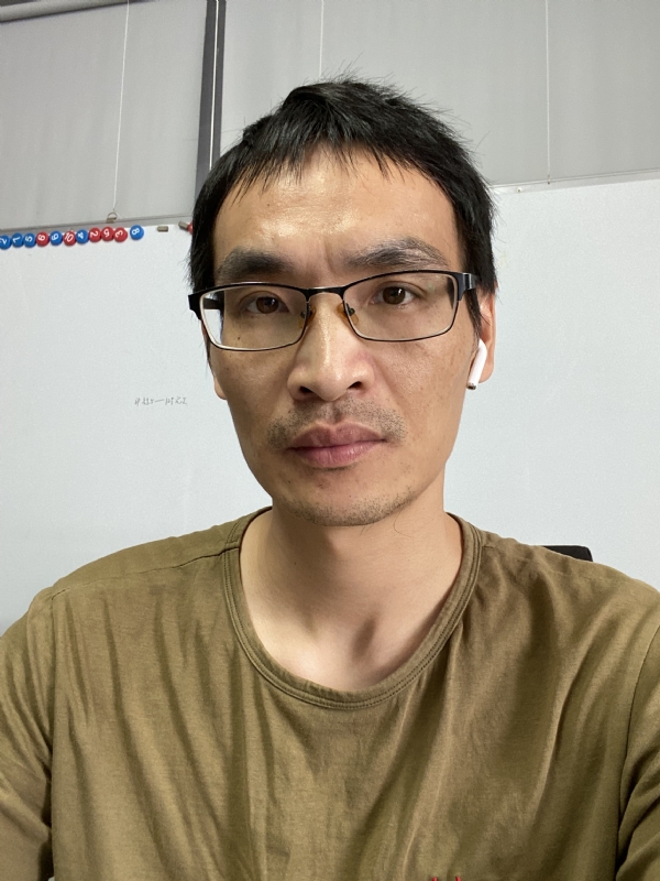 孤独的根号三的第一张照片--南阳相亲服务中心