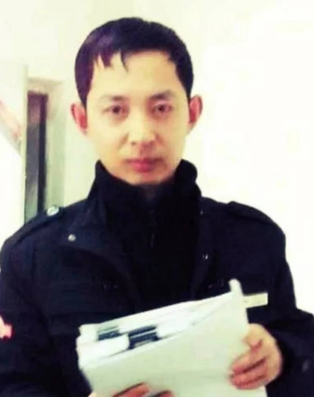 风雨中有你的第一张照片--南阳相亲服务中心