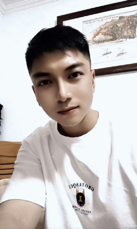 正直的火焰的第一张照片--南阳相亲服务中心