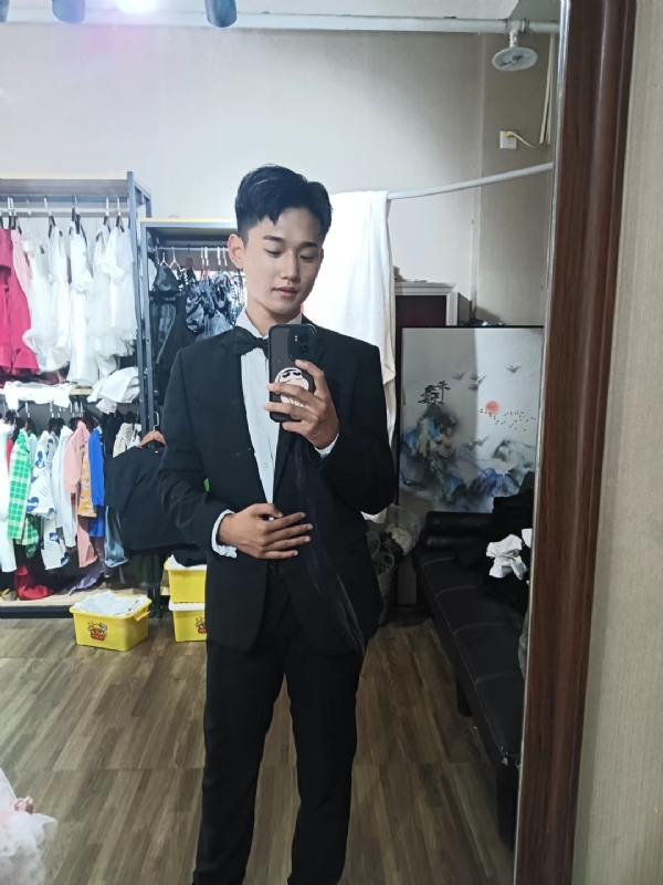 李梓宇的第一张照片--南阳相亲服务中心