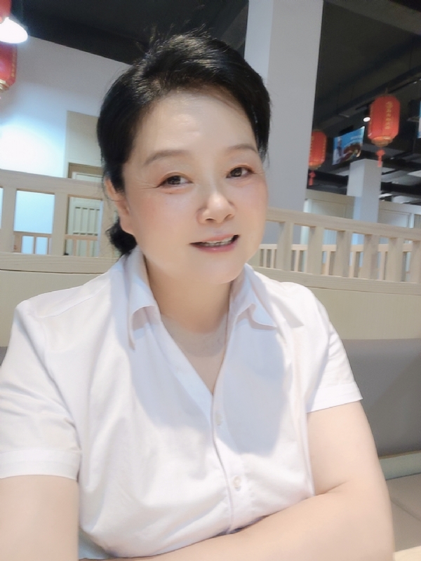 丁姐爱生活的第一张照片--南阳相亲服务中心