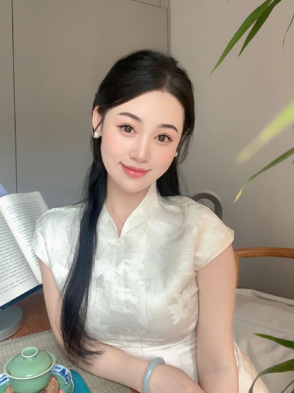 小慧的第一张照片--南阳相亲服务中心