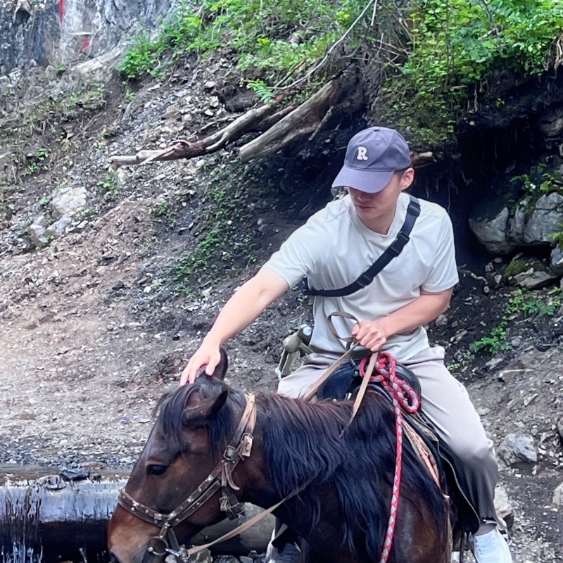 蓦然回首的第二张照片--南阳相亲服务中心