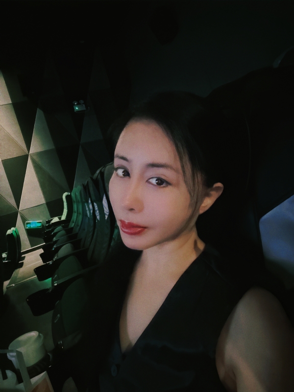 Moon的第一张照片--南阳相亲服务中心