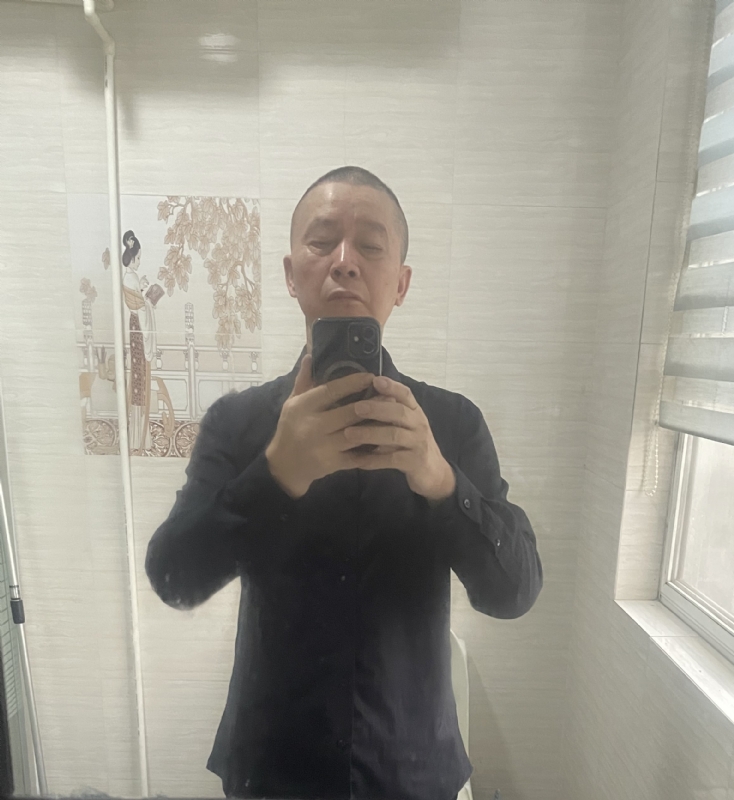 荣哥的第一张照片--南阳相亲服务中心