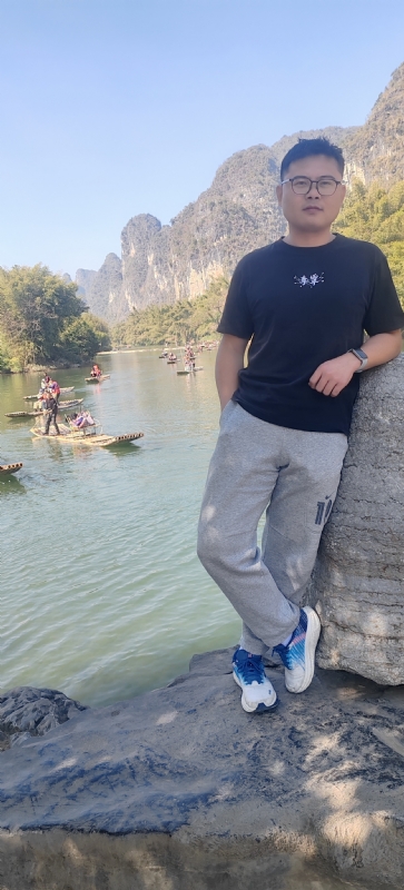 受过伤的狼的第二张照片--南阳相亲服务中心