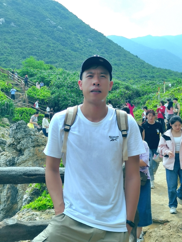 吴生的第二张照片--南阳相亲服务中心