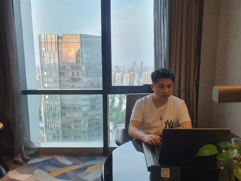 ying的第一张照片--南阳相亲服务中心