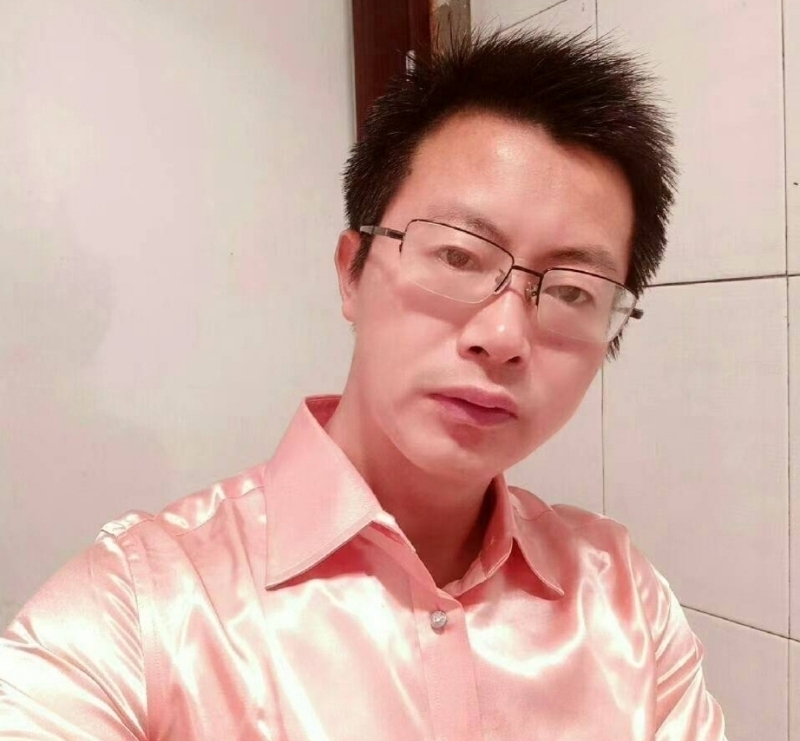 亮亮的第一张照片--南阳相亲服务中心