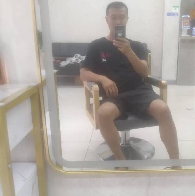 闫杰的第一张照片--南阳相亲服务中心