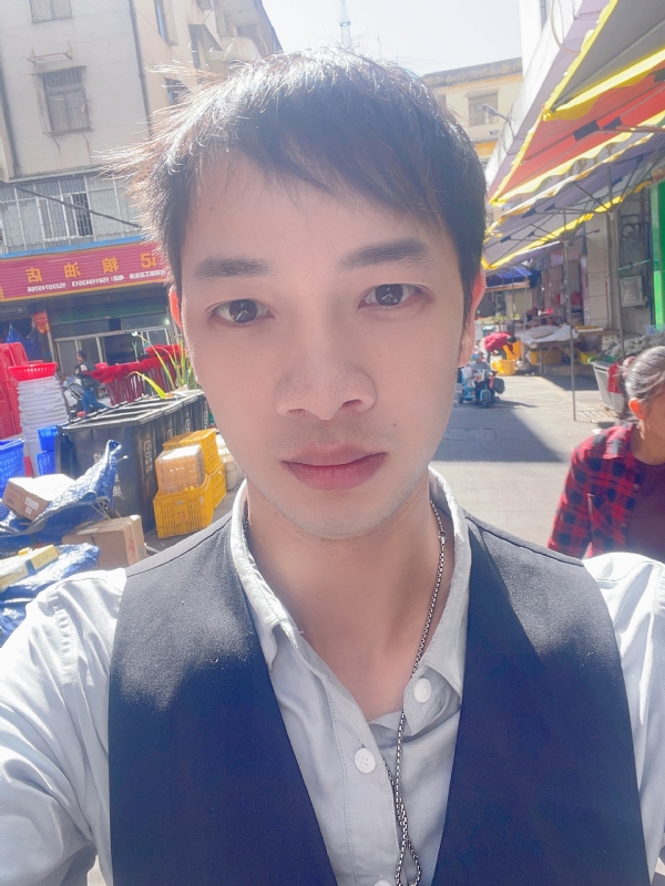 zengwanyou1995的第一张照片--南阳相亲服务中心