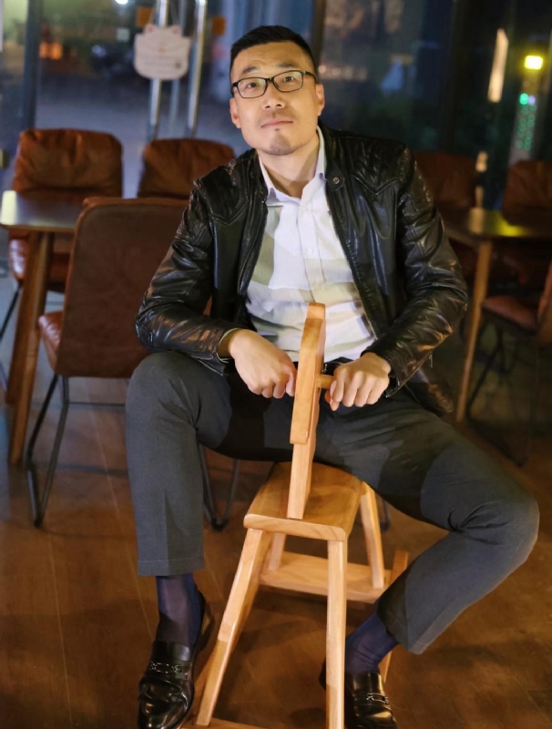 Lee的第二张照片--南阳相亲服务中心