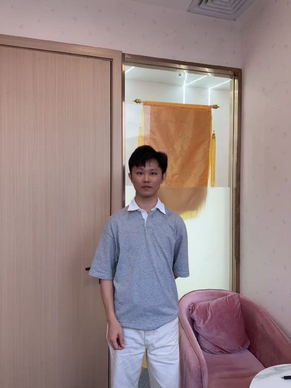小叶子的第一张照片--南阳相亲服务中心