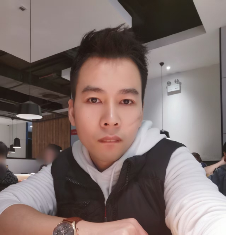 思明的第一张照片--南阳相亲服务中心