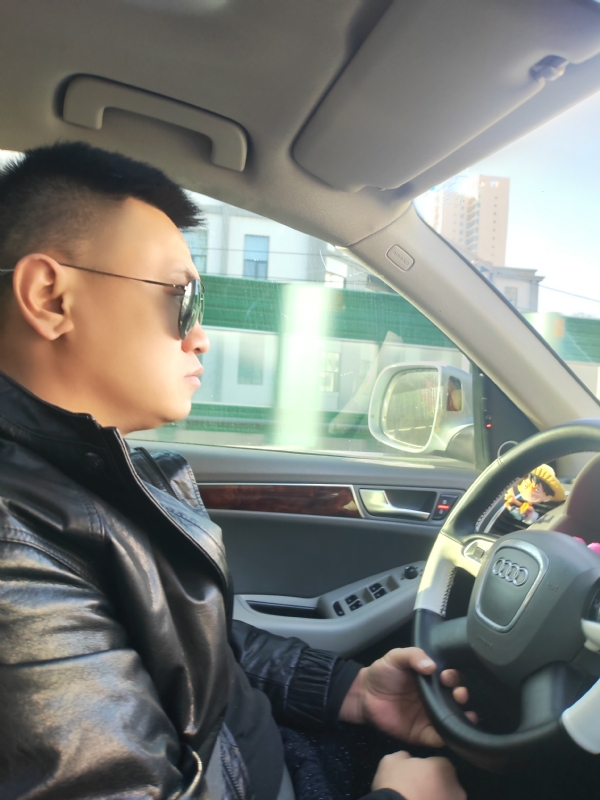 Mr陈的第一张照片--南阳相亲服务中心