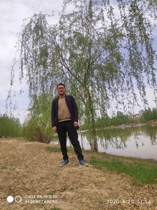 风中的烟头的第一张照片--南阳相亲服务中心