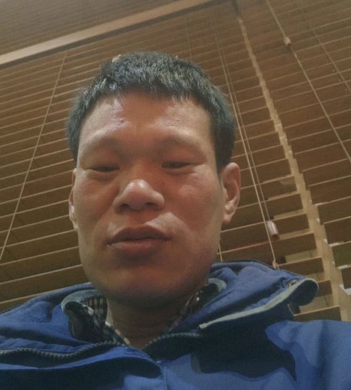 爱你在心口难开的第一张照片--南阳相亲服务中心