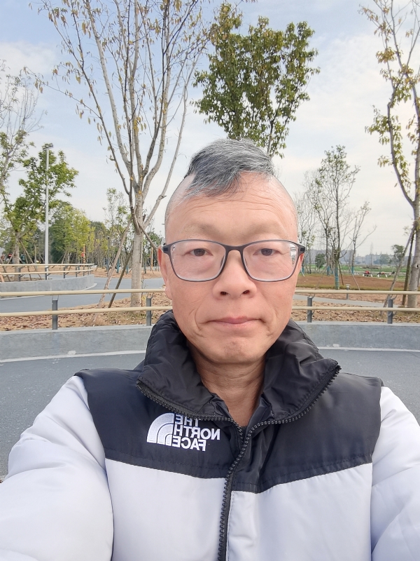 做喜欢的事的第一张照片--南阳相亲服务中心