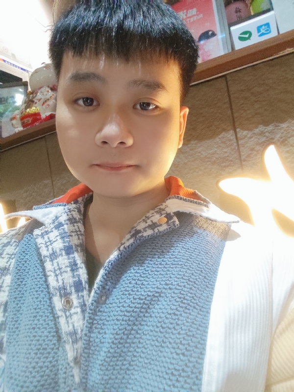 侯侯的第一张照片--南阳相亲服务中心