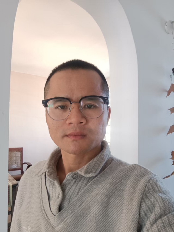 戴戴的第二张照片--南阳相亲服务中心