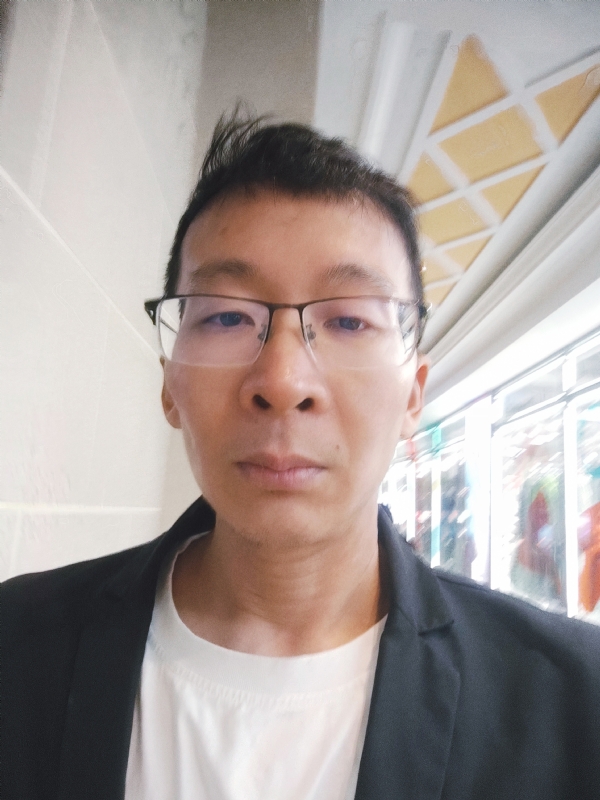 欣欣向荣的第一张照片--南阳相亲服务中心