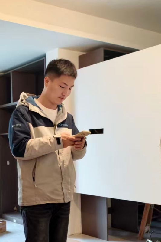 熊展的第一张照片--南阳相亲服务中心