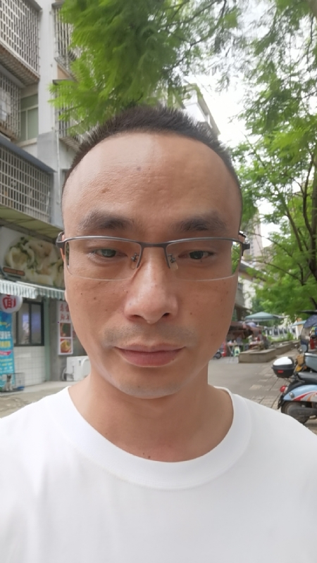 孤狼的第二张照片--南阳相亲服务中心