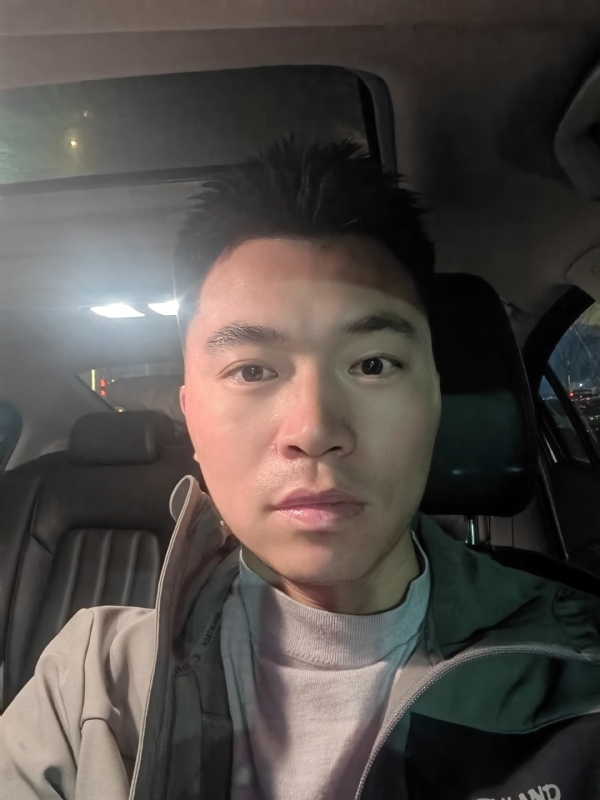 讲不出再见的第二张照片--南阳相亲服务中心