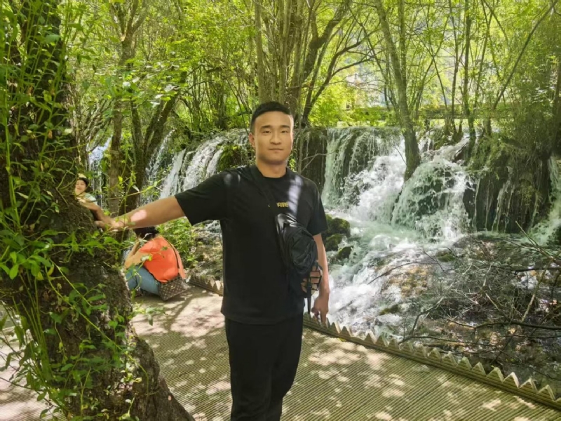 不管多累的第一张照片--南阳相亲服务中心